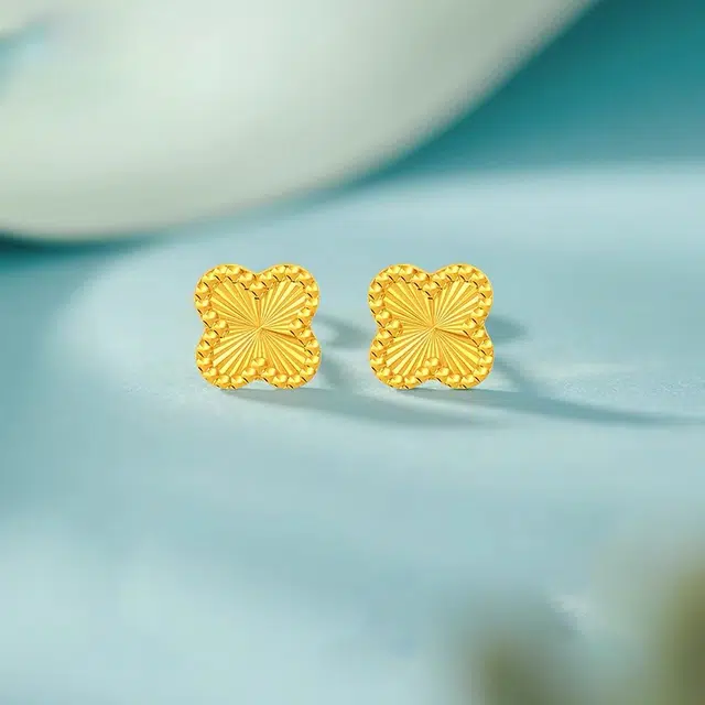 999