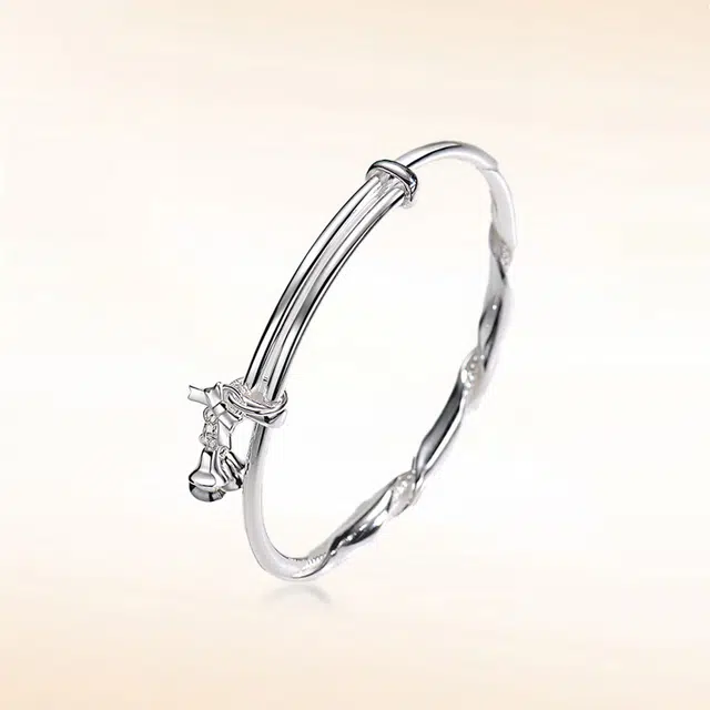 月斐 小众设计高级感丝带缠绕铃铛手饰蝴蝶结铃铛推拉 足银 手镯 女款