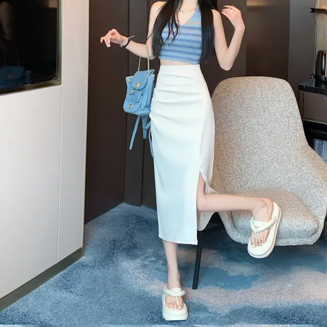 轻迎 时尚舒适修身中腰休闲短裙 女款