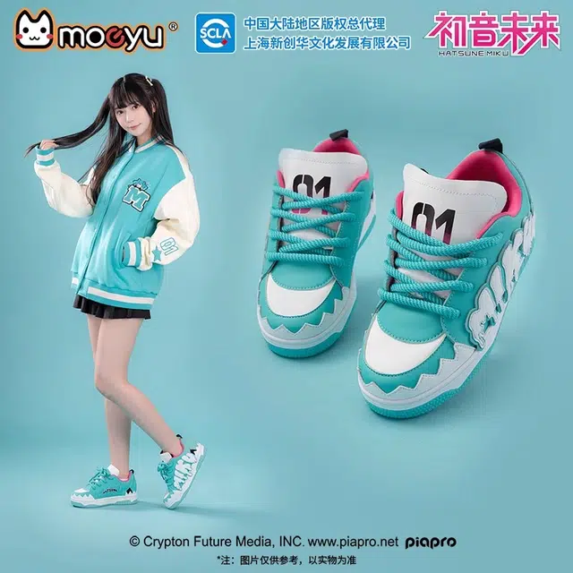 MOEYU MIKU High-Top Sneakers