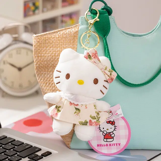 surof x Sanrio Hello Kitty 12cm