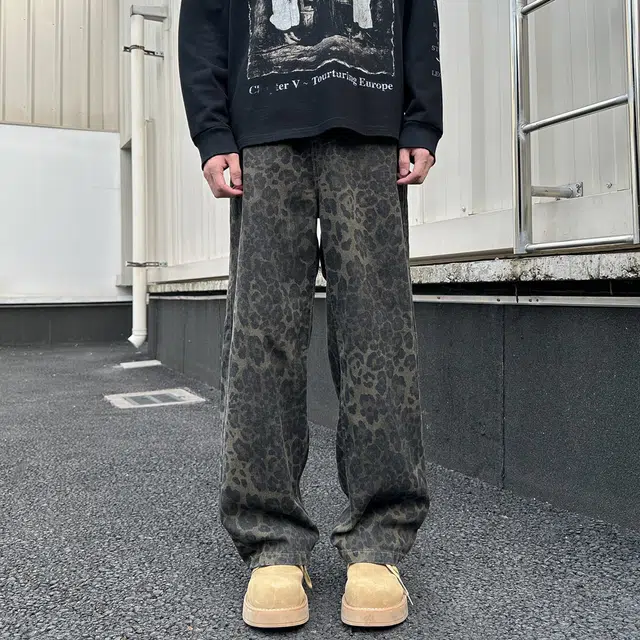 PAINT STAIN SS25