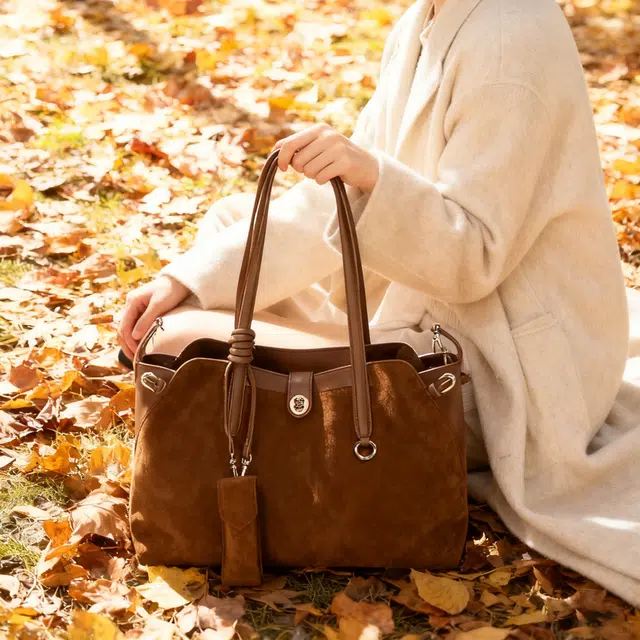 ROBERTA DI CAMERINO Tote