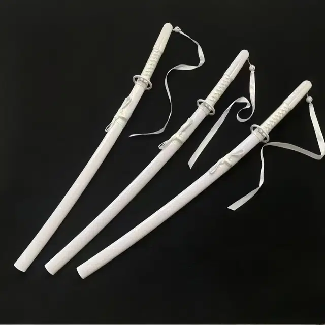 呼呼熊 袖白雪斩月死神木刀 带鞘武士刃刀柄剑鞘夜光带灯 成品模型