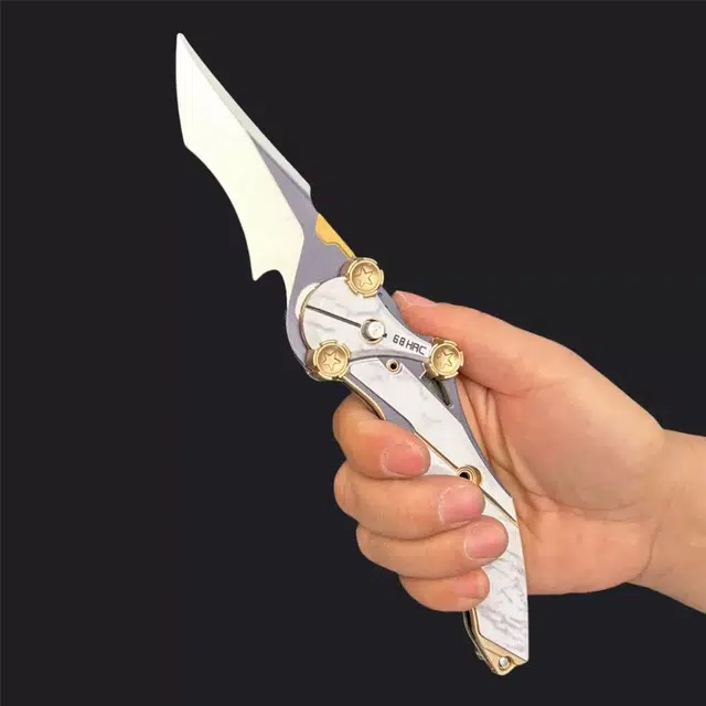 呼呼熊 怜悯之刃影锋蝴蝶刀 合金 成品模型