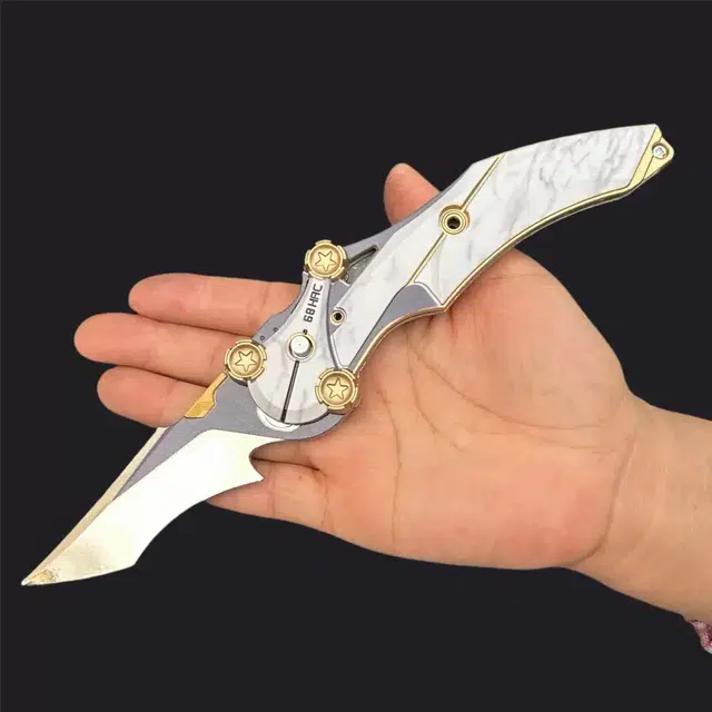 呼呼熊 怜悯之刃影锋蝴蝶刀 合金 成品模型