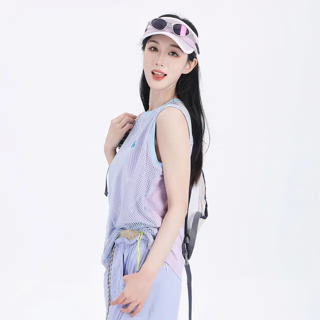 吉业重工 户外宽松休闲多巴胺穿搭镂空背心 女款