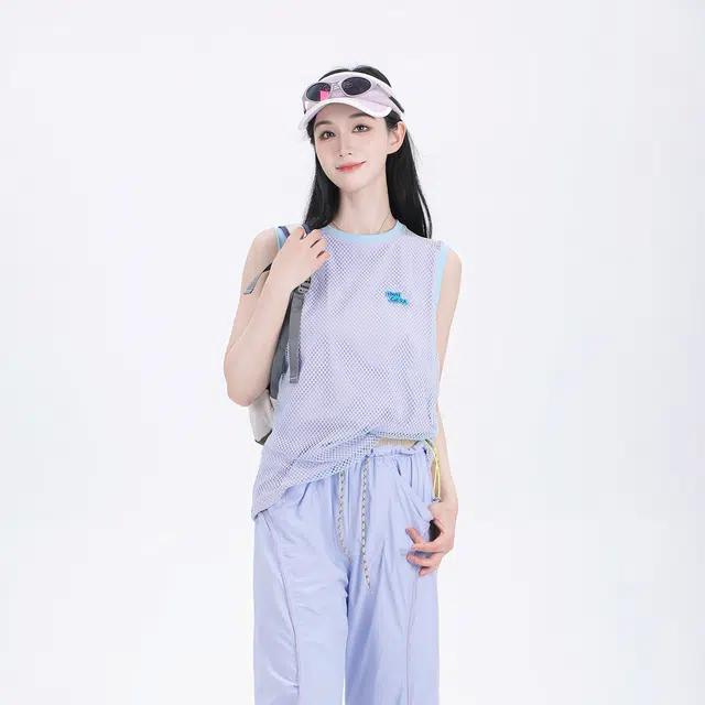 吉业重工 户外宽松休闲多巴胺穿搭镂空背心 女款