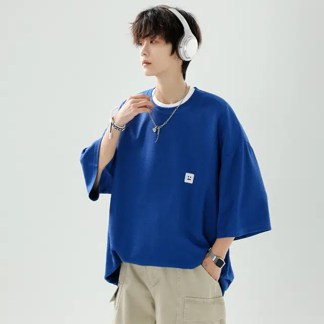 AWAO T