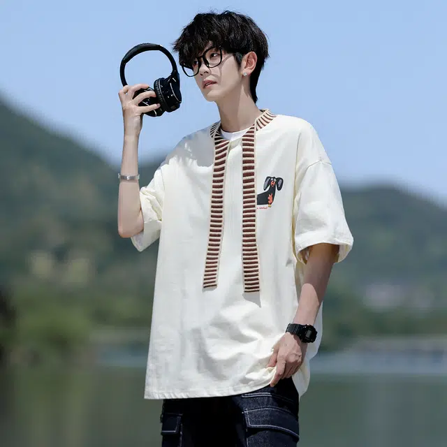 AWAO T