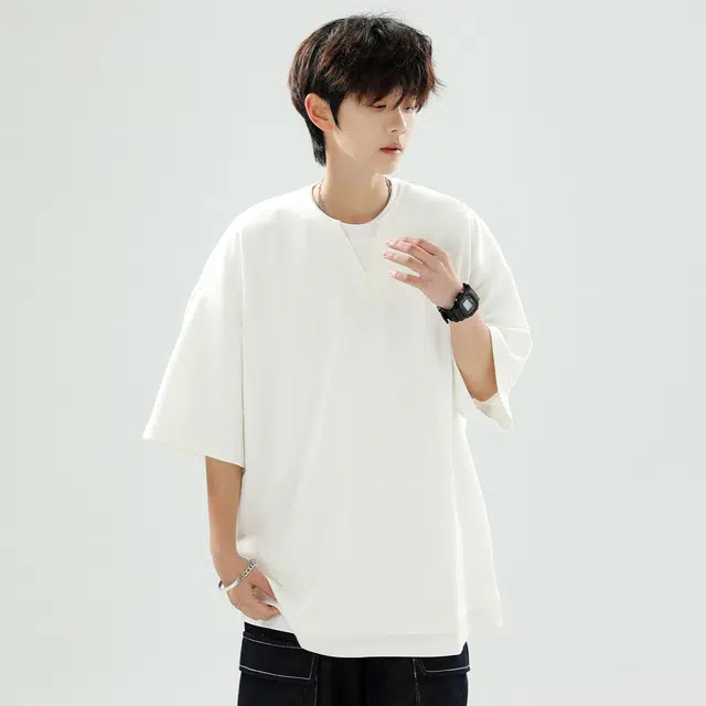 AWAO T
