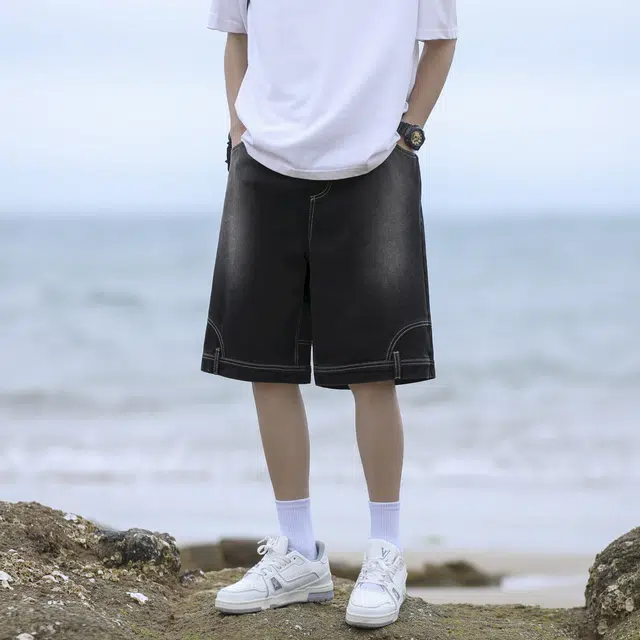 AWAO