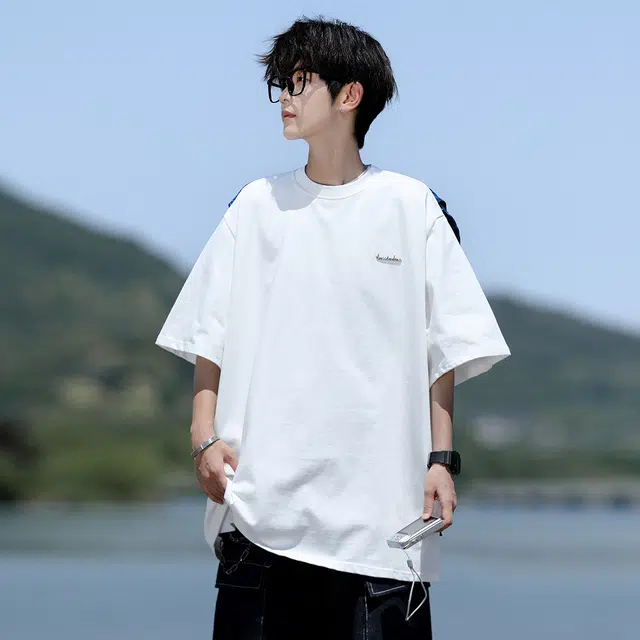 AWAO T