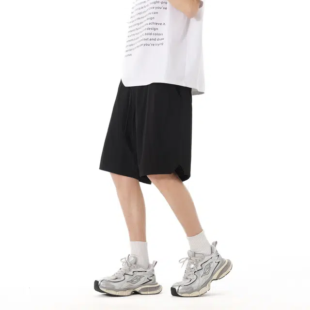 AWAO