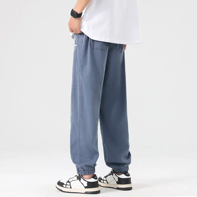 AWAO