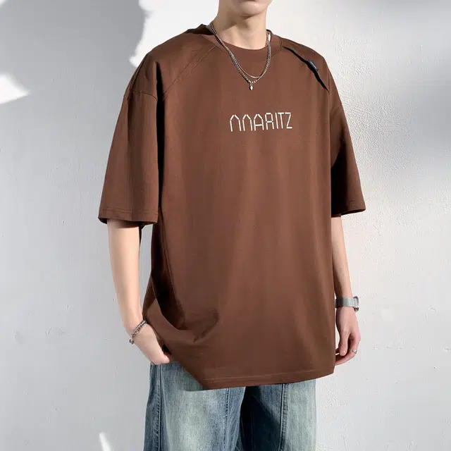 AWAO T