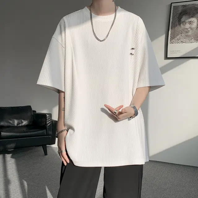 AWAO T