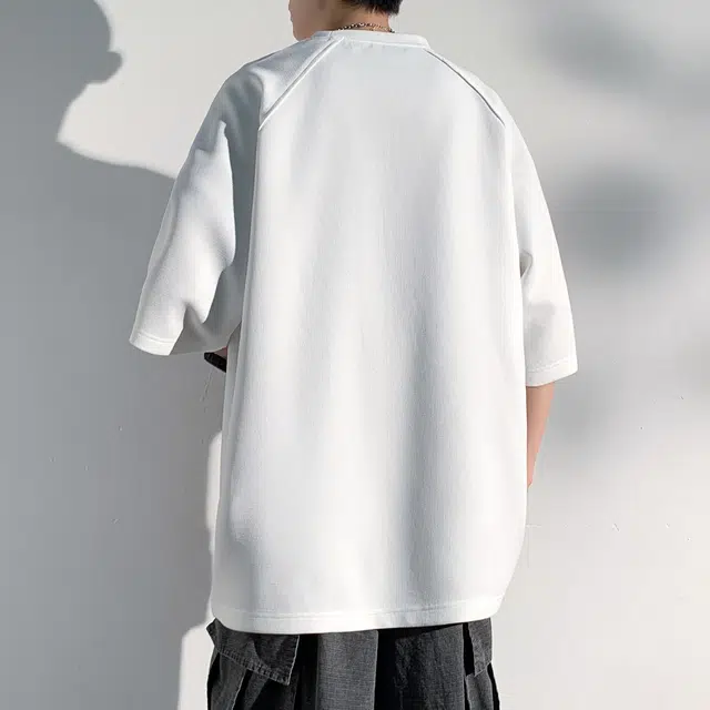 AWAO T