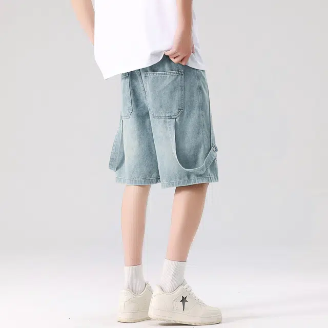 AWAO