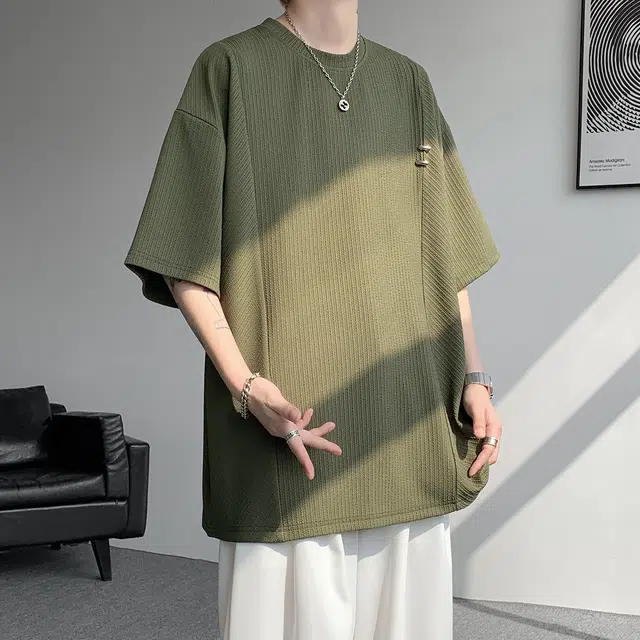 AWAO T