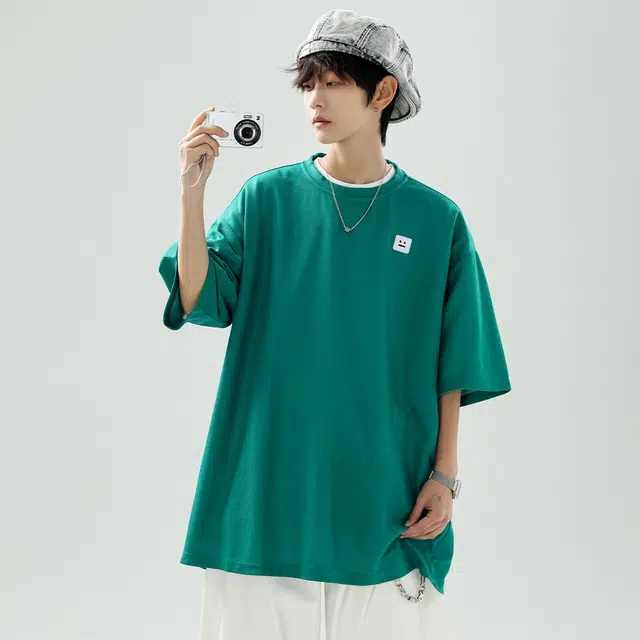 AWAO T