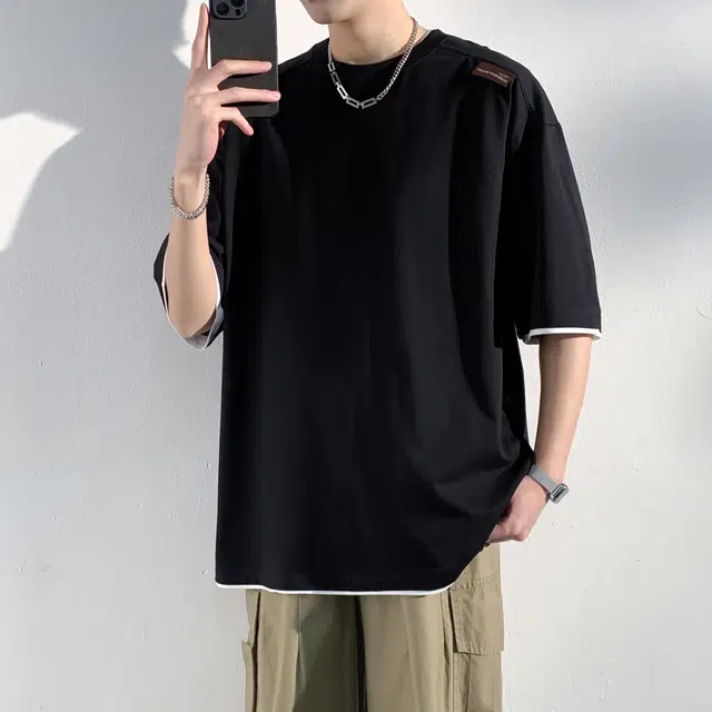 AWAO T