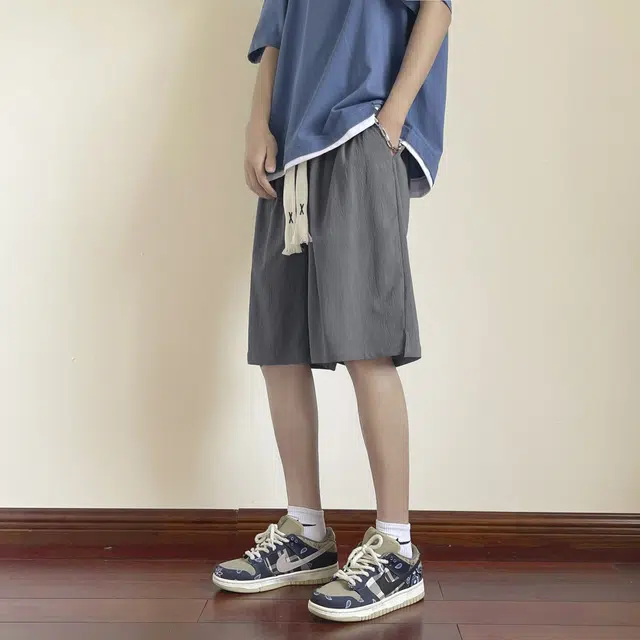 AWAO
