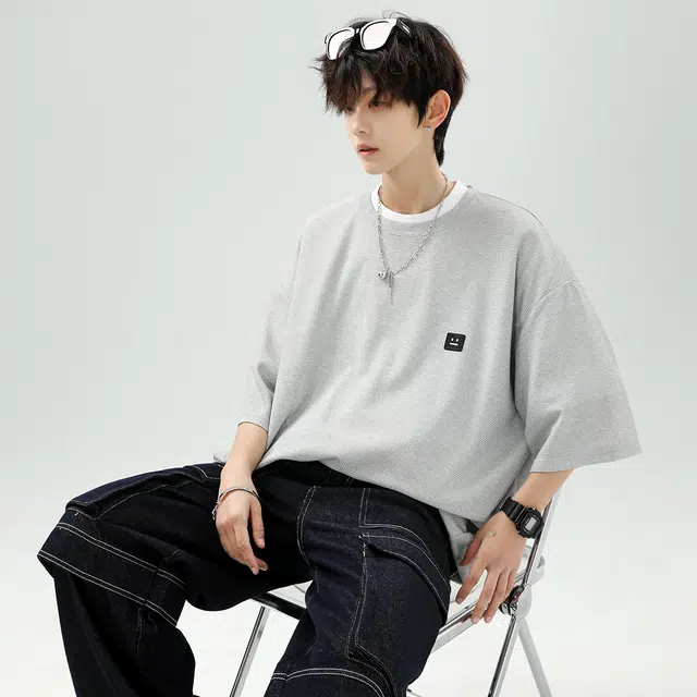 AWAO T