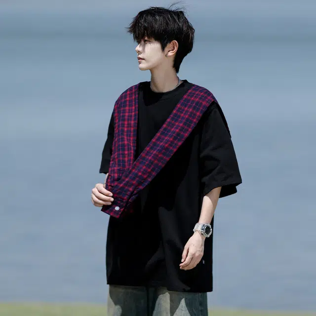 AWAO T