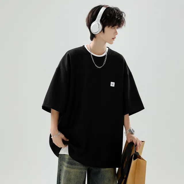AWAO T