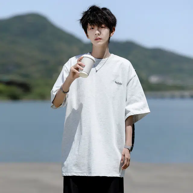 AWAO T