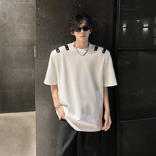 AWAO T