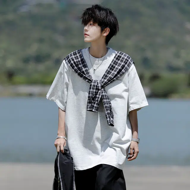 AWAO T