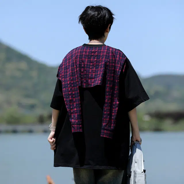 AWAO T