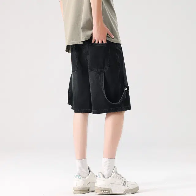AWAO