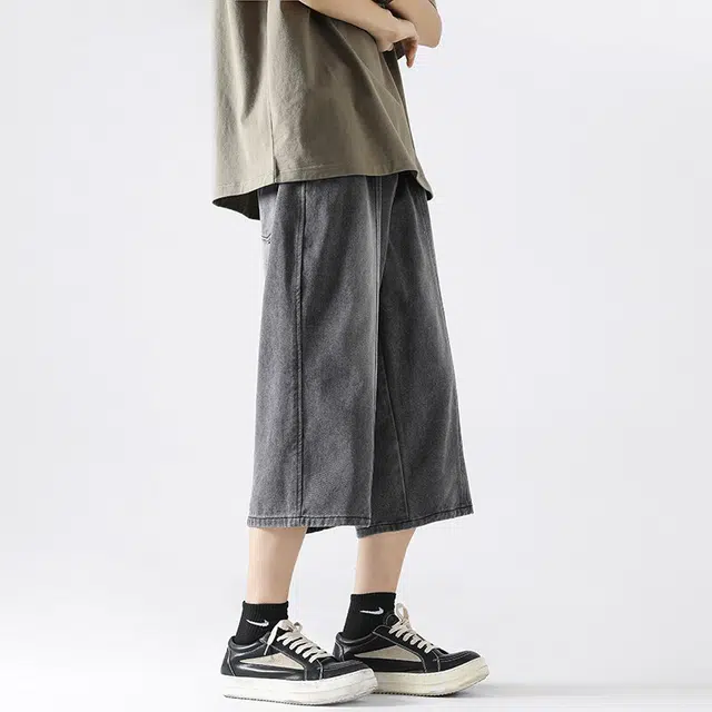 AWAO
