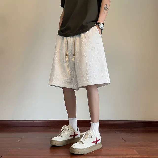 AWAO