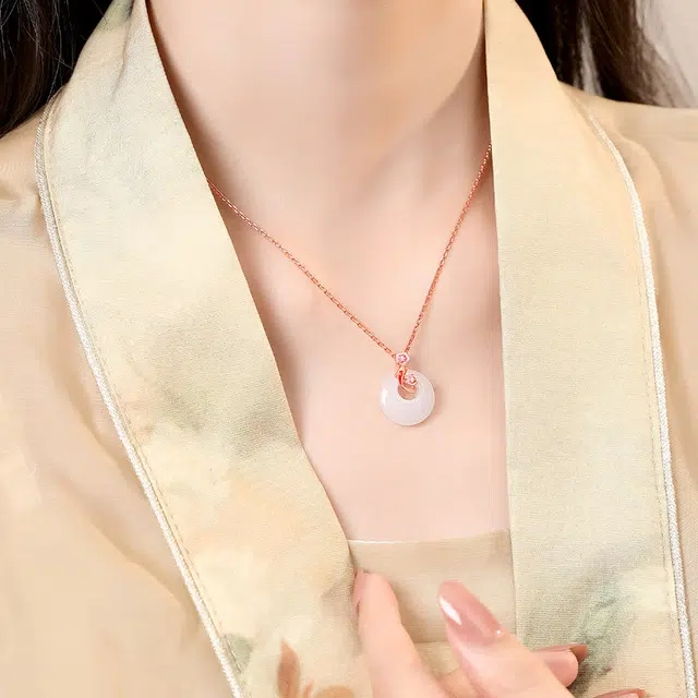 匆匆那年 锦鲤平安扣 小众高级感设计锁骨吊坠 玉髓 项链 女款