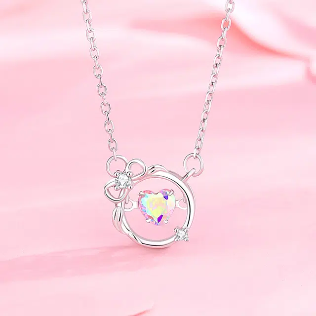 925