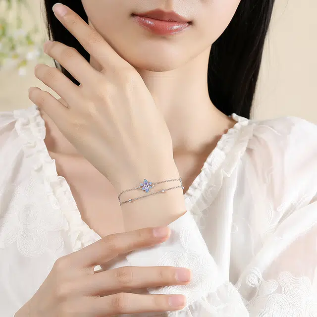 S925