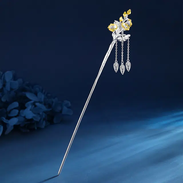 925