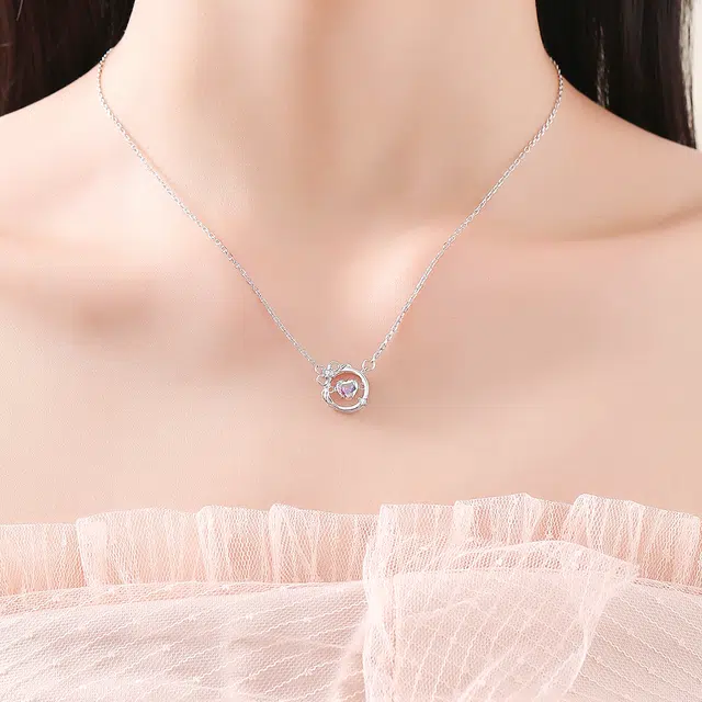 925
