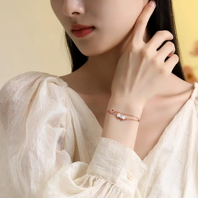 S925