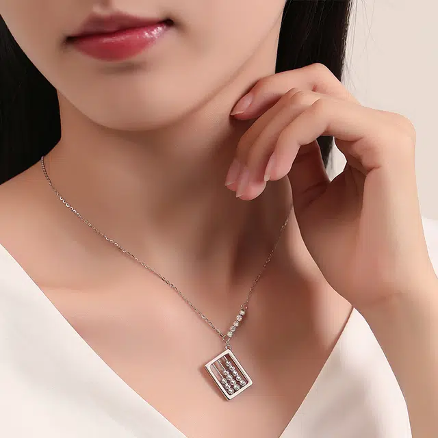 S925