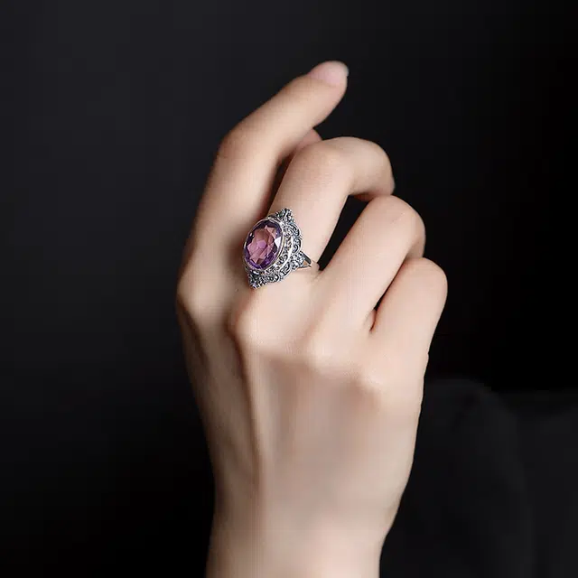 S925