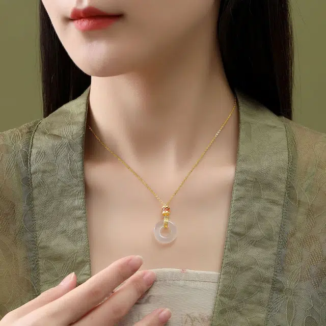 九乐 国潮古风生肖龙纹盘扣 新中式 项饰 玉髓 项链 女款