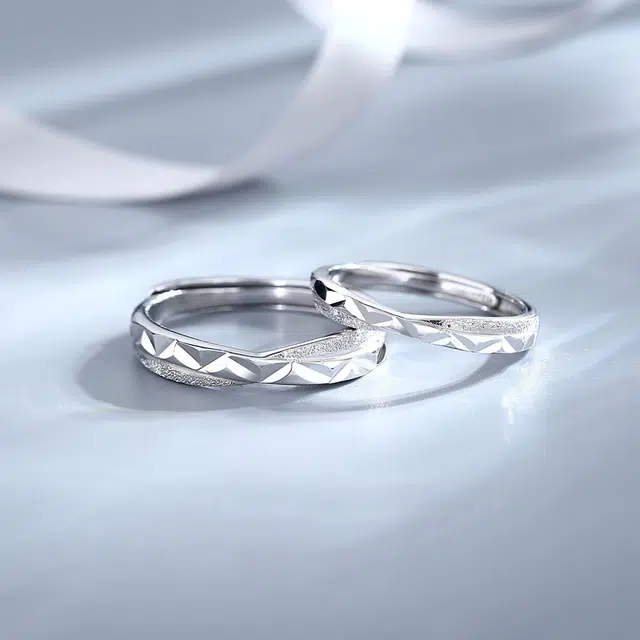 990