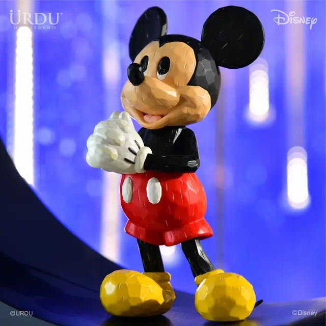 URDU ONE LEGEND x Disney Q