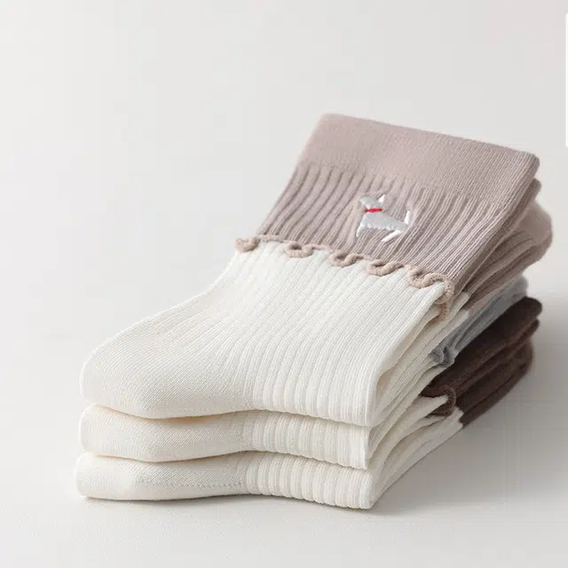 袜矩阵 春夏款刺绣木耳边立体卡通可爱无骨棉袜中筒袜 女款