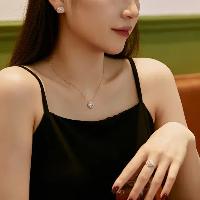 Stylish 8A 925